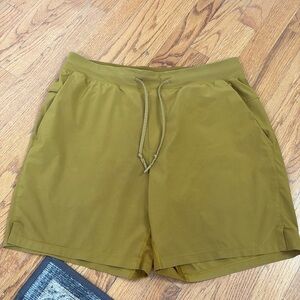 Lululemon T H E linerless shorts 7” large